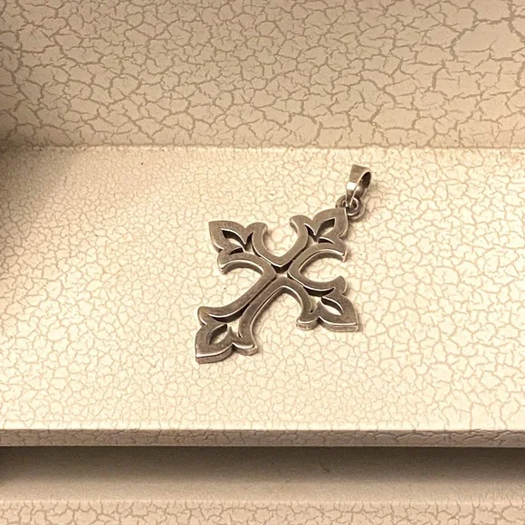 Retired James Avery Fleur de Lis Cross - Picture 2 of 4